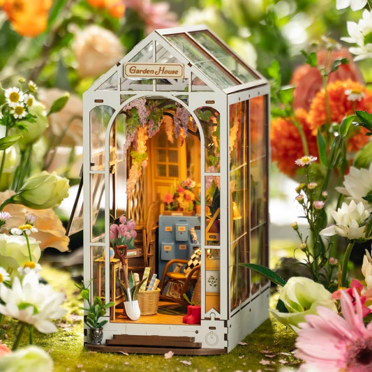 Holiday Garden House Book Nook – DIY Cozy Miniature Kit