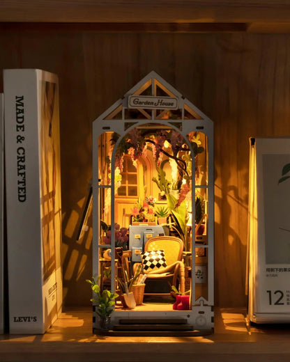 Holiday Garden House Book Nook – DIY Cozy Miniature Kit
